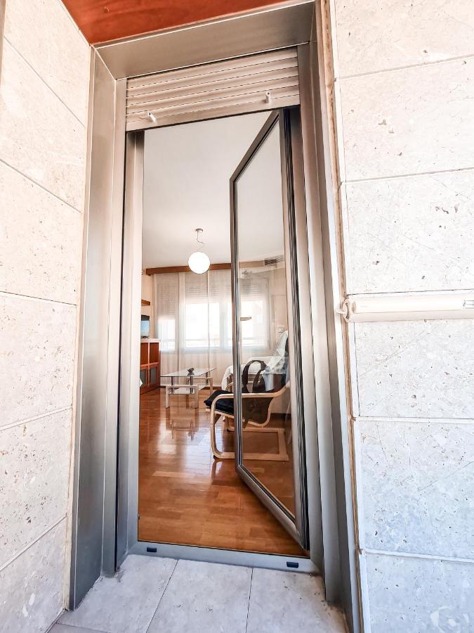 Apartamento Acogedor En Avenida Juan Carlos 1º ムルシア エクステリア 写真